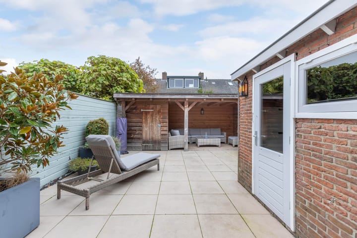 Photo 15 of Van Hogendorplaan 53