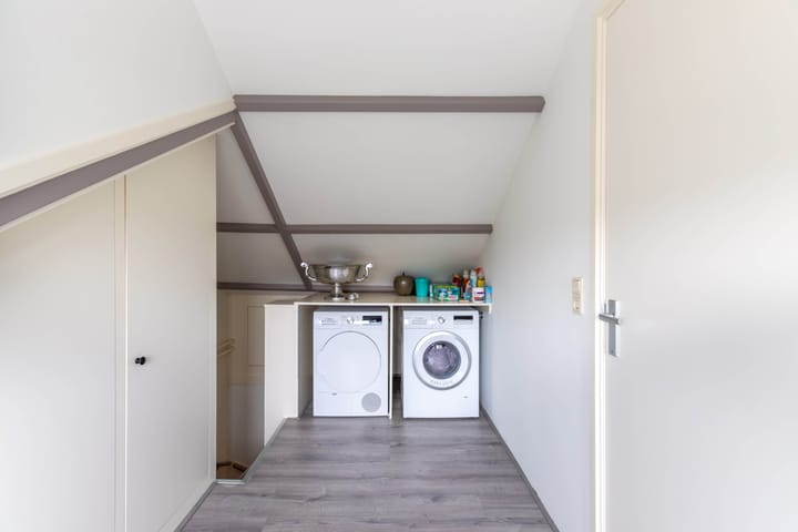 Photo 29 of Van Hogendorplaan 53