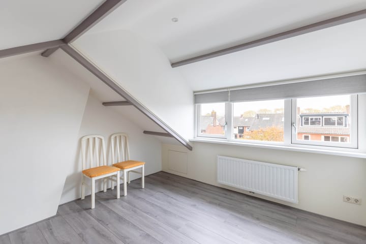 Photo 32 of Van Hogendorplaan 53