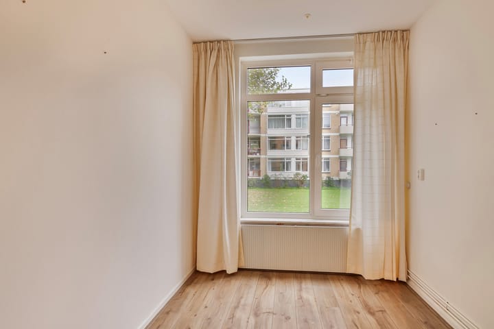 Photo 10 of M. Harpertszoon Tromplaan 154