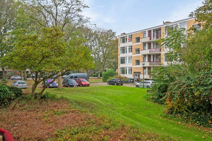 Photo 21 of M. Harpertszoon Tromplaan 154