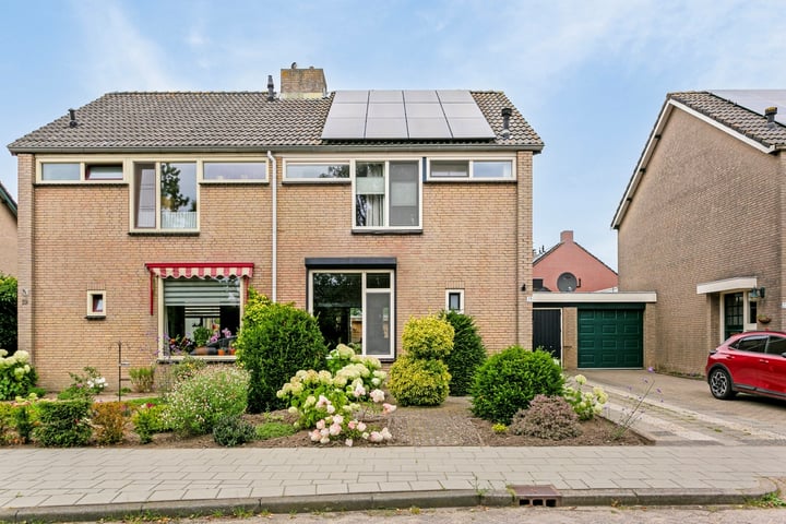 View photo 27 of Burgemeester H.Blokstraat 21