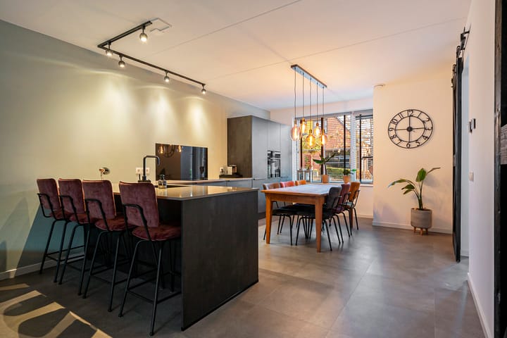 Foto 11 van Brigade 64