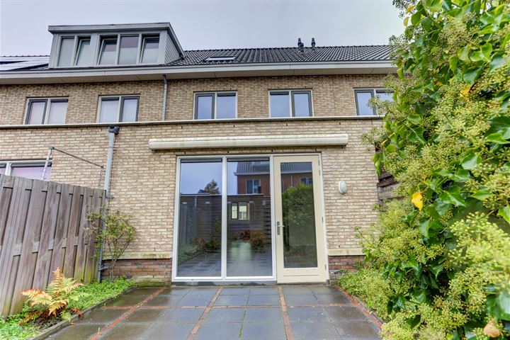 Bekijk foto 32 van Duindigtstraat 7