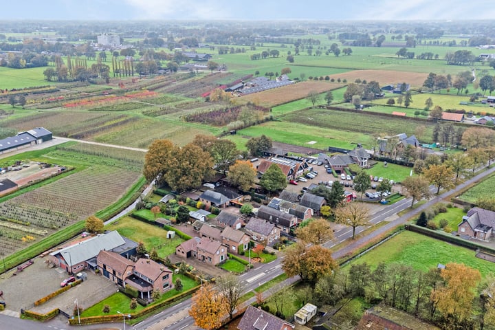 Bekijk foto 70 van Lage Valkseweg 111