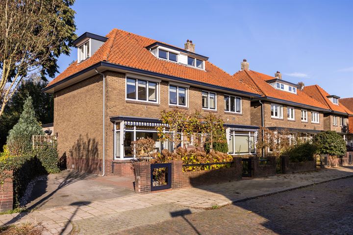 Bekijk foto 1 van Billitonstraat 18