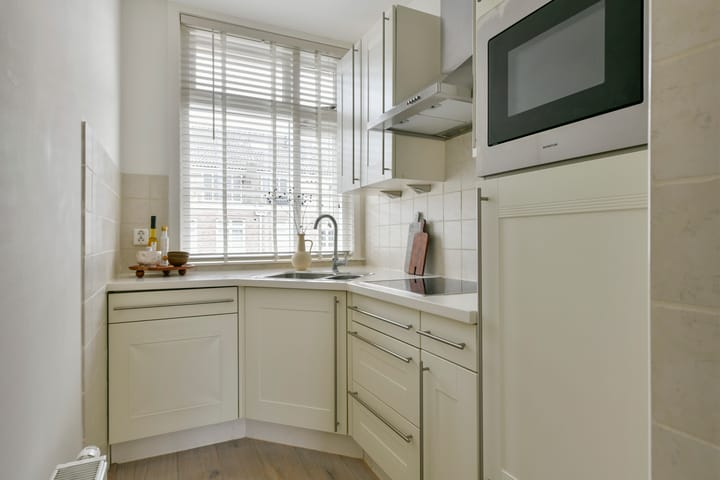 Foto 12 van Warmondstraat 71-3