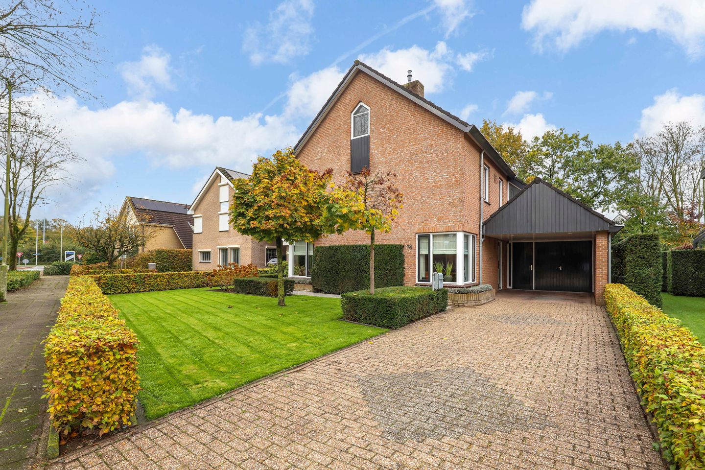 Foto 1 van Domela Nieuwenhuisstraat 18