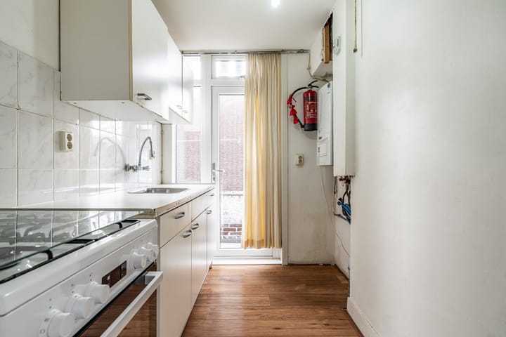 Foto 16 van De Genestetlaan 111