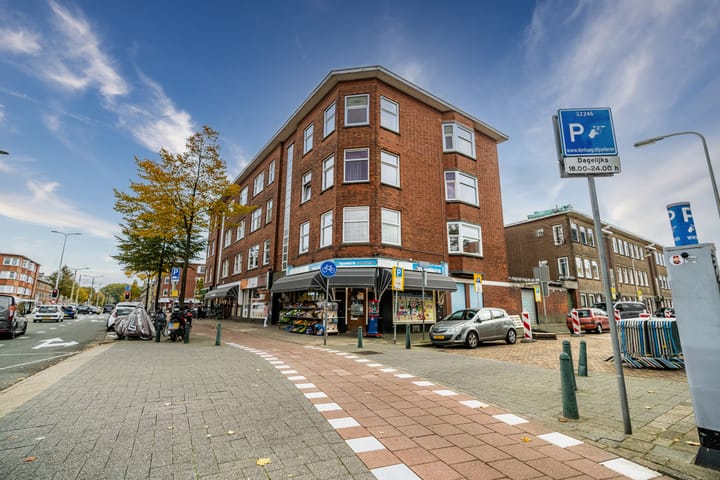 Foto 33 van De Genestetlaan 111