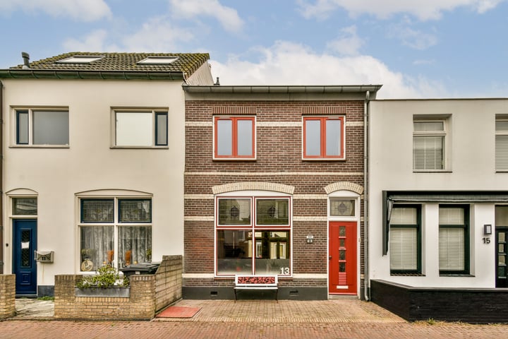 Bekijk foto 1 van van Ostadestraat 13