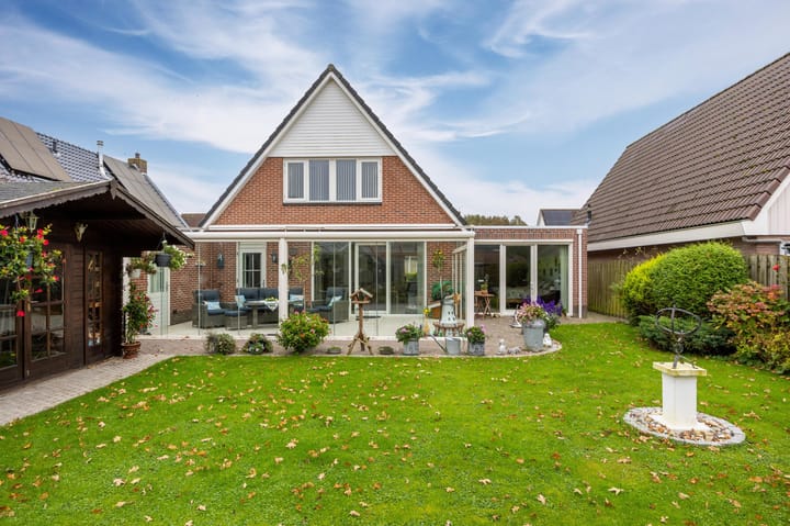 Foto 2 van Broedertrouw 12