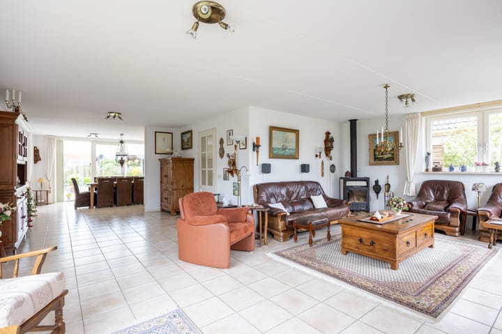 Foto 3 van Broedertrouw 12