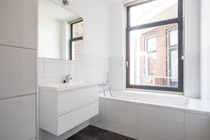 Foto 17 van Weimarstraat 27-A