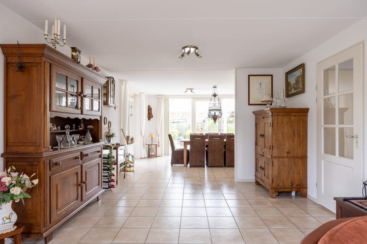 Photo 15 of Broedertrouw 12