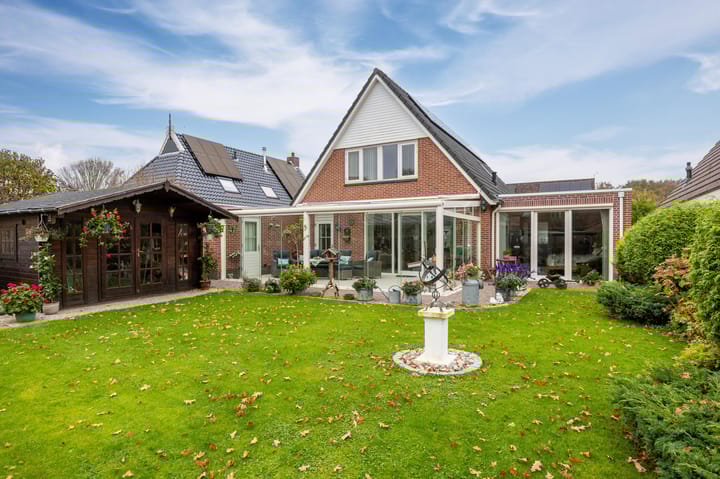 Photo 47 of Broedertrouw 12