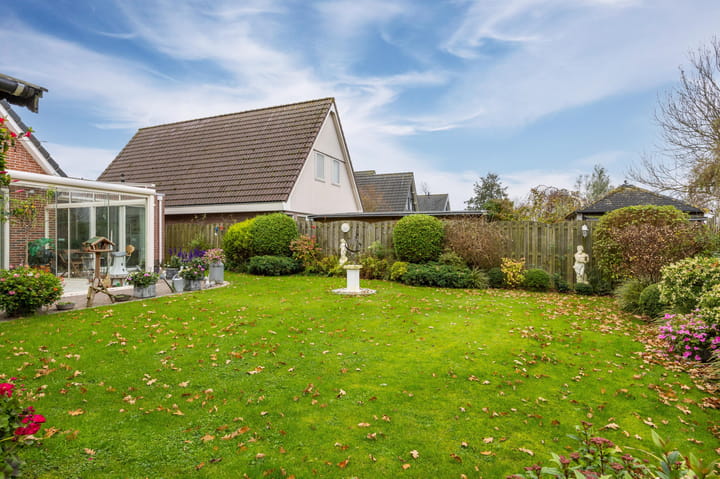 Photo 51 of Broedertrouw 12