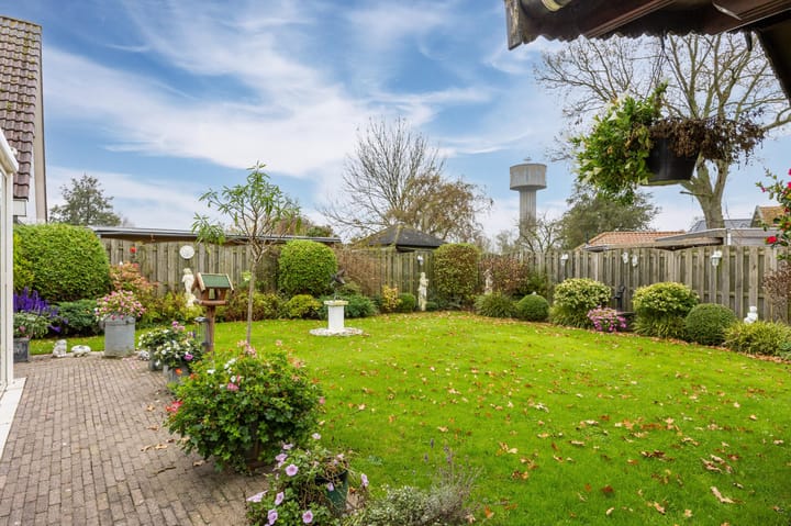 Photo 53 of Broedertrouw 12