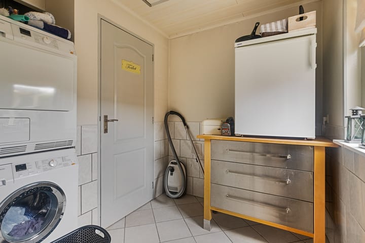 Photo 14 of Plevierstraat 8