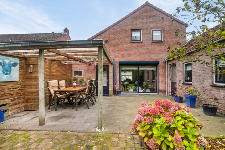 Photo 21 of Plevierstraat 8