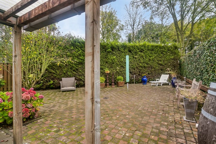 Photo 24 of Plevierstraat 8