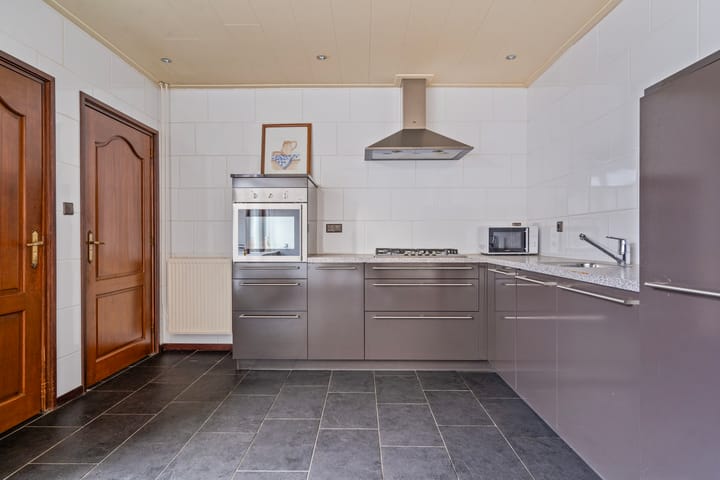 Photo 10 of Berghemseweg 56