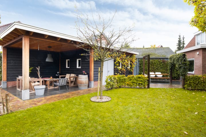 Foto 43 van Rozenlaan 14