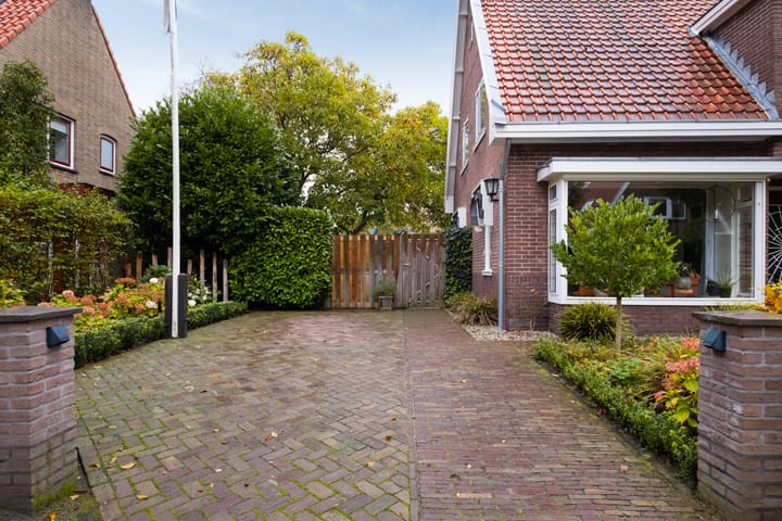 Foto 46 van Rozenlaan 14