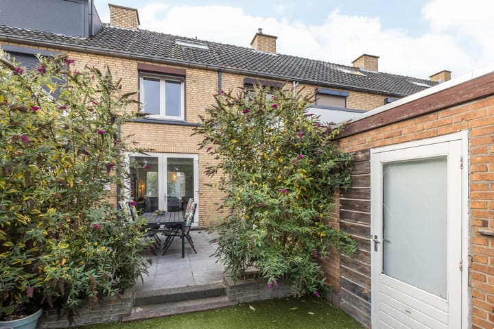 Photo 25 of Beethovenstraat 38