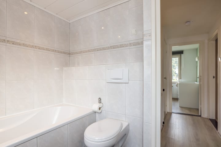 Photo 33 of Beethovenstraat 38