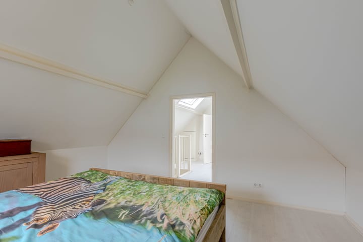 Foto 16 van Zwijndrechtsestraat 31