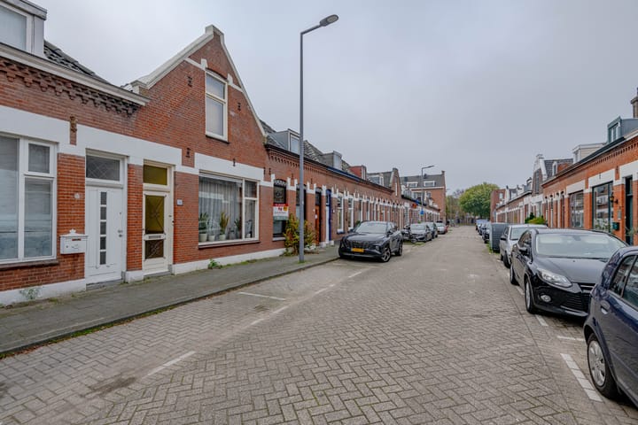 Foto 21 van Zwijndrechtsestraat 31