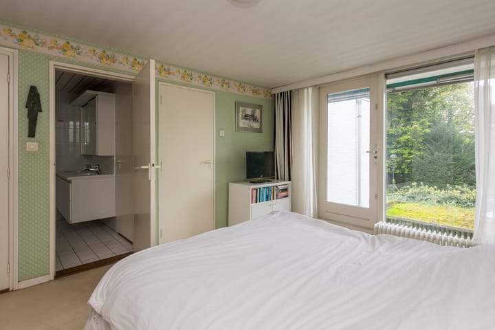 Foto 15 van Burgemeester Rauppstraat 22