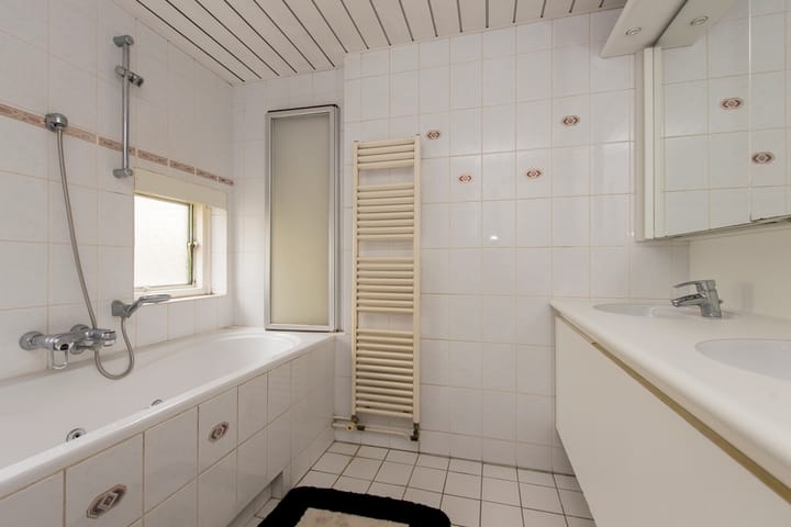 Foto 16 van Burgemeester Rauppstraat 22