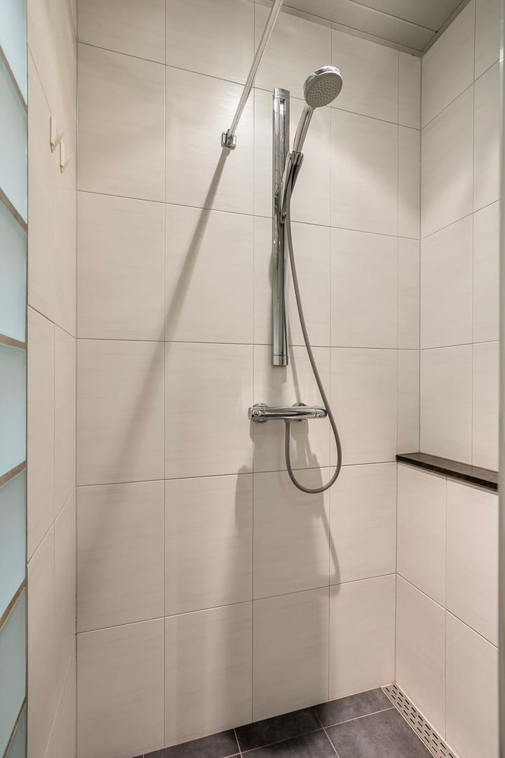 Foto 19 van Leenderweg 35-A