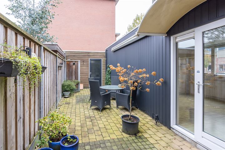 View photo 20 of Mr.Eenhuisstraat 4