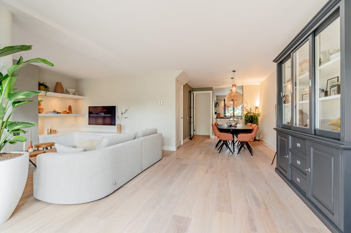 Foto 22 van Rechtsbuitenstraat 24