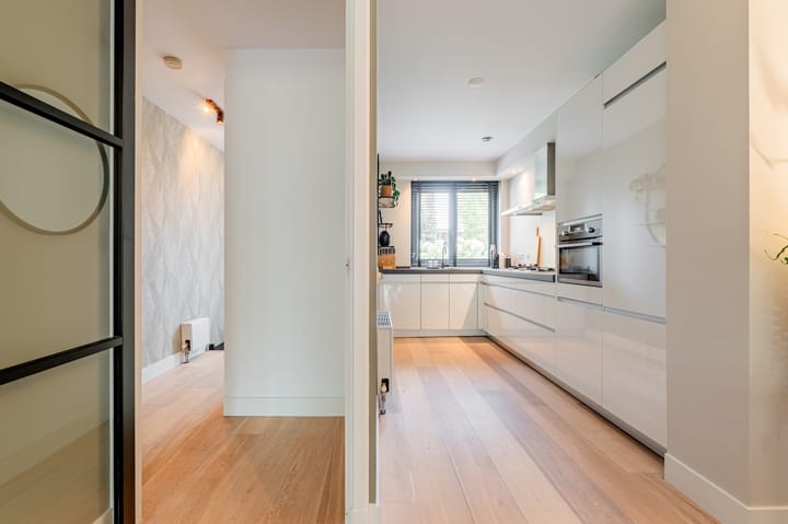 Foto 25 van Rechtsbuitenstraat 24