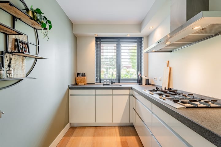 Foto 27 van Rechtsbuitenstraat 24