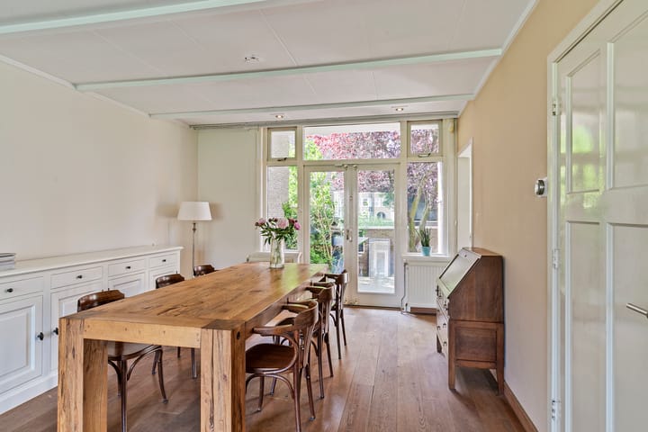 Foto 13 van Johan de Wittlaan 110