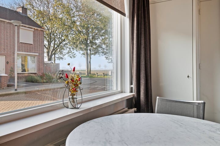 Bekijk foto 10 van Graaf Engelbrechtstraat 42