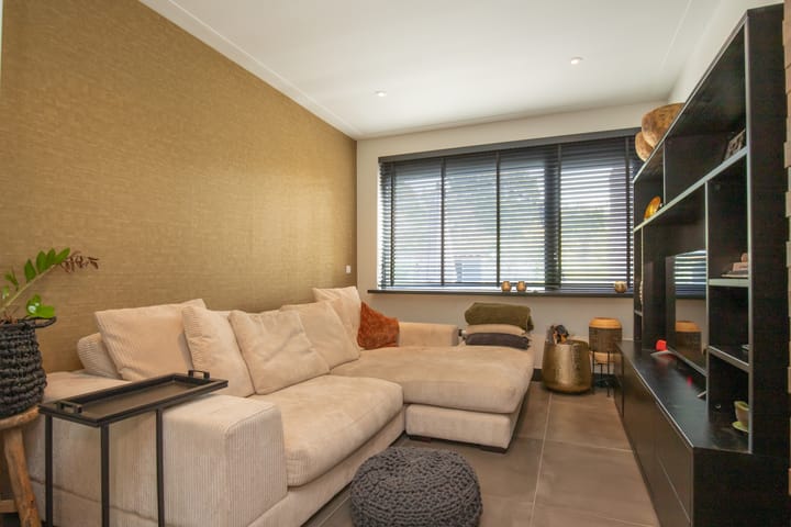 Foto 8 van Rozenhaag 29