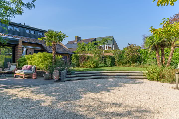 Foto 40 van Rozenhaag 29