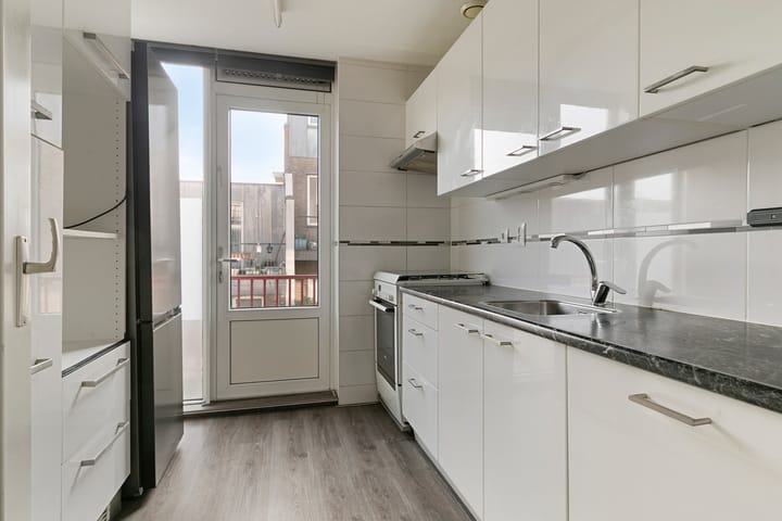 Foto 13 van Atjehstraat 74-B