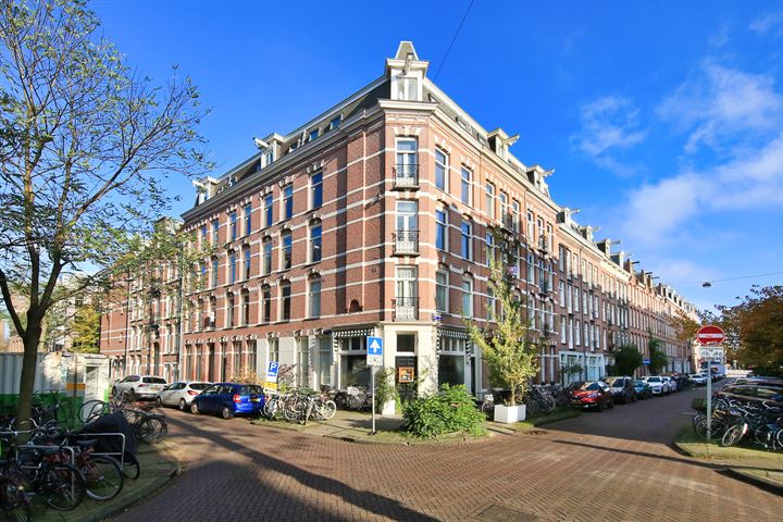 View photo 29 of Pieter Baststraat 13-1