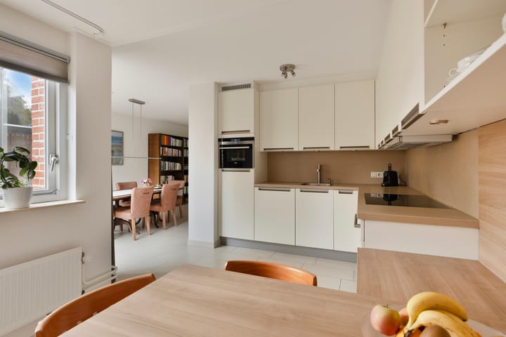 Foto 14 van Oostburgweg 105