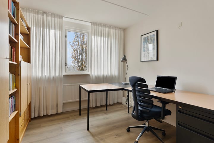 Foto 24 van Oostburgweg 105