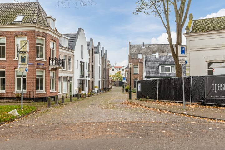 View photo 26 of Baanstraat 32-H