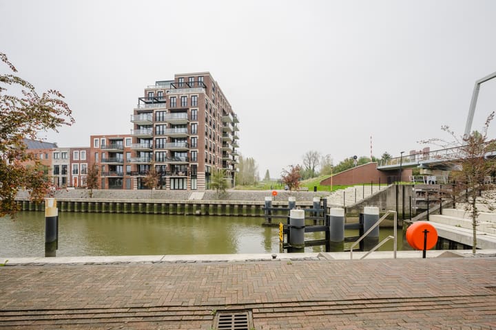 Foto 24 van Sluiskade 58