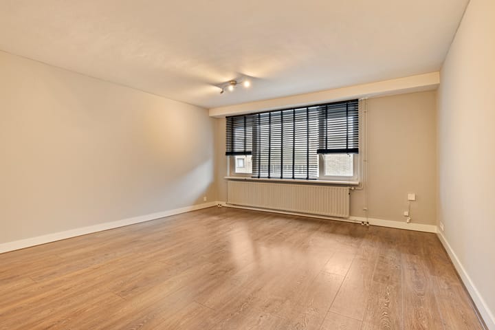 Foto 12 van Kruidenhof 42